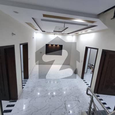 ملٹری اکاؤنٹس ہاؤسنگ سوسائٹی لاہور میں 6 کمروں کا 12 مرلہ مکان 4.0 کروڑ میں برائے فروخت۔