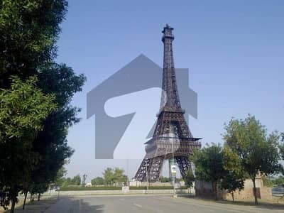 10 Marla Facing Park Plot For Sale In Sector E, Bahria Town Lahore