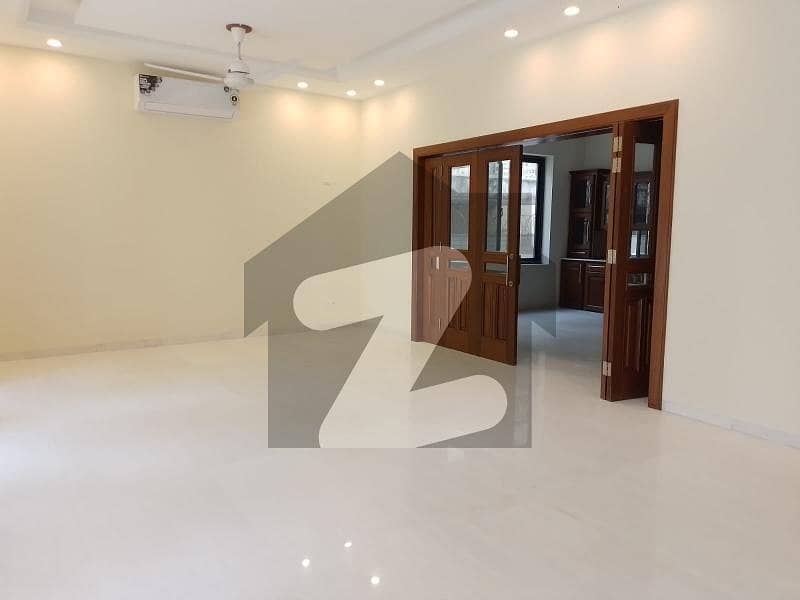 An Excellent Triple Storey 6 Bedroom House For Rent In F-7, Islamabad.