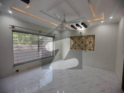 Bahria Enclave Sector B1 8 Marla House Available For Rent