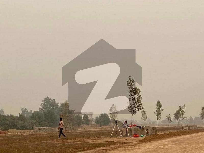 لبرٹی لینڈ ہاؤسنگ سکیم لاہور میں 5 مرلہ رہائشی پلاٹ 30.0 لاکھ میں برائے فروخت۔