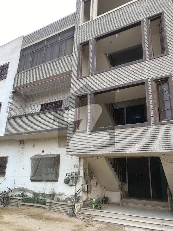 گلشنِ اقبال ٹاؤن کراچی میں 3 کمروں کا 7 مرلہ زیریں پورشن 1.15 کروڑ میں برائے فروخت۔