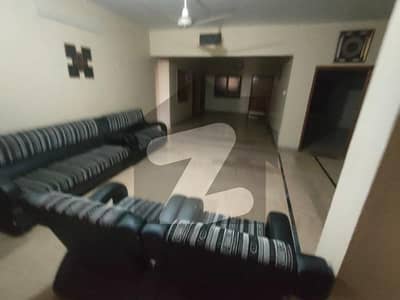 400 Sq Yards 4 Bed Dd 2nd Floor Portion For Rent