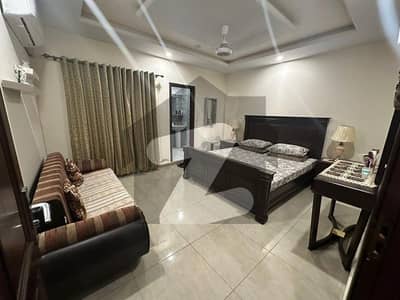 مارگلہ ٹاؤن اسلام آباد میں 5 کمروں کا 9 مرلہ مکان 1.5 لاکھ میں کرایہ پر دستیاب ہے۔