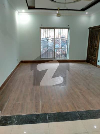 10 Marla House Available For Rent In Johar Block Sector E Bahria Town