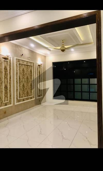 گرین سٹی لاہور میں 3 کمروں کا 5 مرلہ مکان 90.0 ہزار میں کرایہ پر دستیاب ہے۔