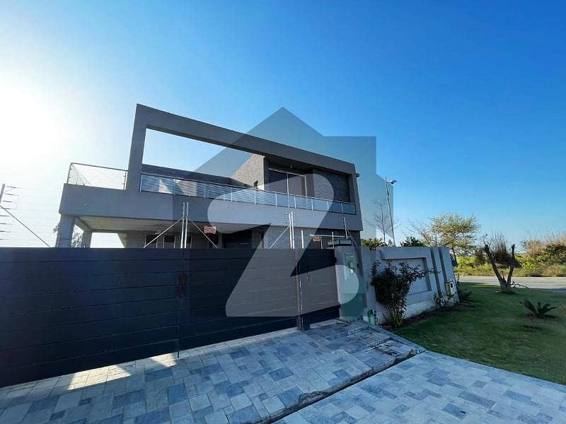 100% Original Pictures! 21 Marla Corner Like Brand New Double Unit Un Furnished Luxury Modern Design House For Sale In DHA Ph 7 | Near By Carrefour And Park And McDonald'S