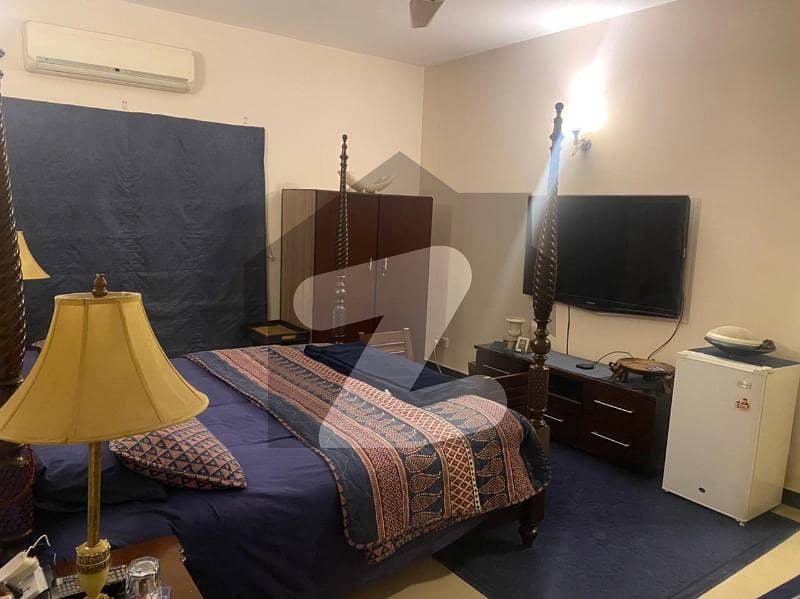 پیراگون سٹی - امپیریل بلاک پیراگون سٹی,لاہور میں 5 کمروں کا 1 کنال مکان 14.2 کروڑ میں برائے فروخت۔