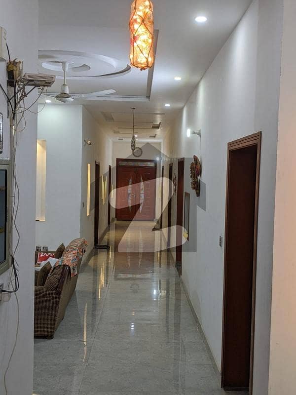 ایل ڈی اے ایوینیو لاہور میں 4 کمروں کا 1 کنال مکان 3.25 کروڑ میں برائے فروخت۔