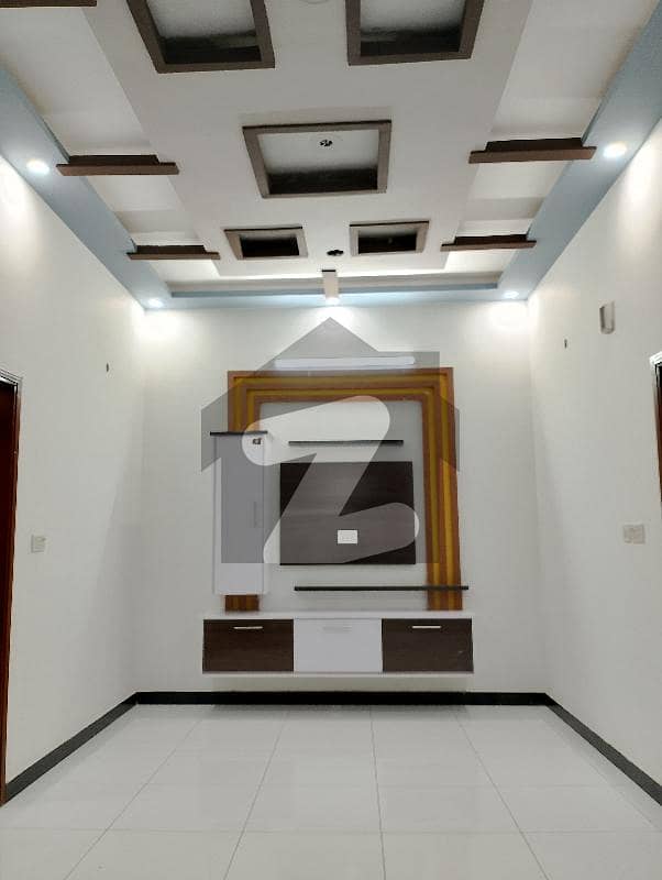 سعدی گارڈن - بلاک 5 سعدی گارڈن,سکیم 33,کراچی میں 4 کمروں کا 5 مرلہ مکان 2.2 کروڑ میں برائے فروخت۔