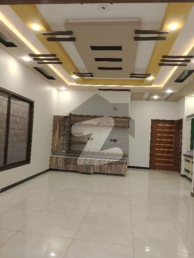 سعدی ٹاؤن سکیم 33,کراچی میں 6 کمروں کا 10 مرلہ مکان 4.0 کروڑ میں برائے فروخت۔