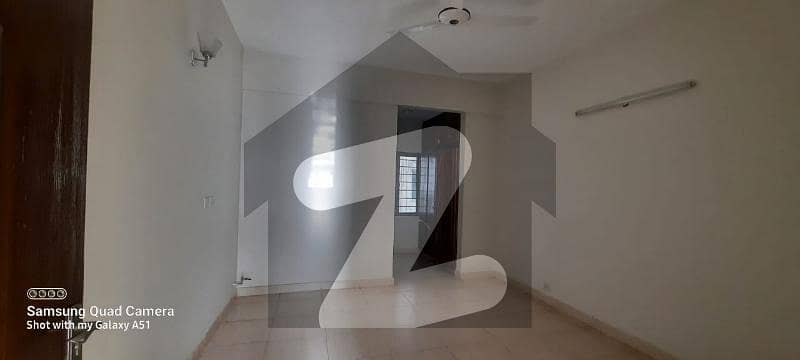 خدا بخش کالونی کینٹ,لاہور میں 3 کمروں کا 8 مرلہ مکان 85.0 ہزار میں کرایہ پر دستیاب ہے۔