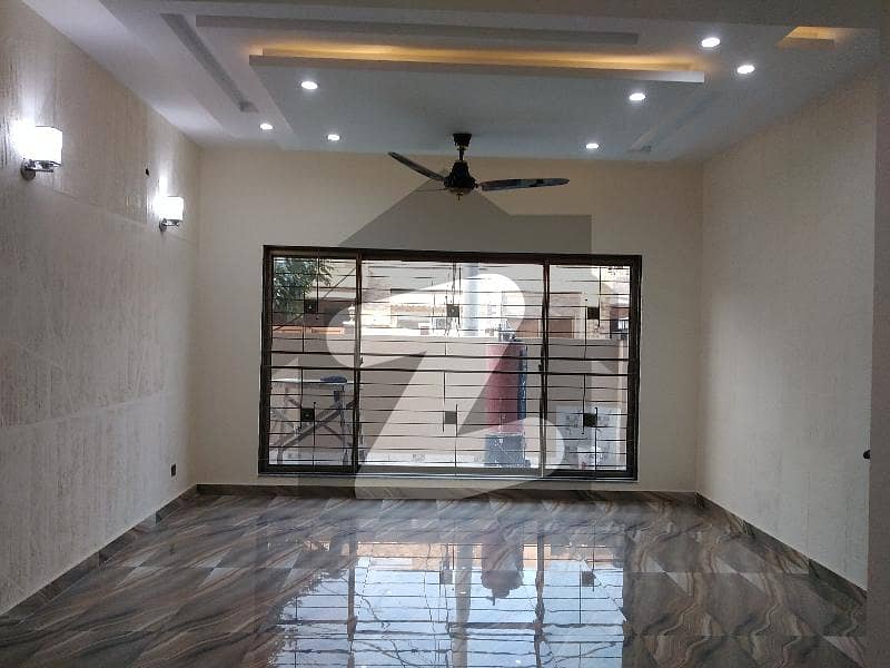Ideal House In Lahore Available For Rs. 47500000