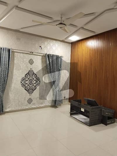 ای ۔ 11 اسلام آباد میں 7 کمروں کا 1 کنال مکان 12.0 کروڑ میں برائے فروخت۔