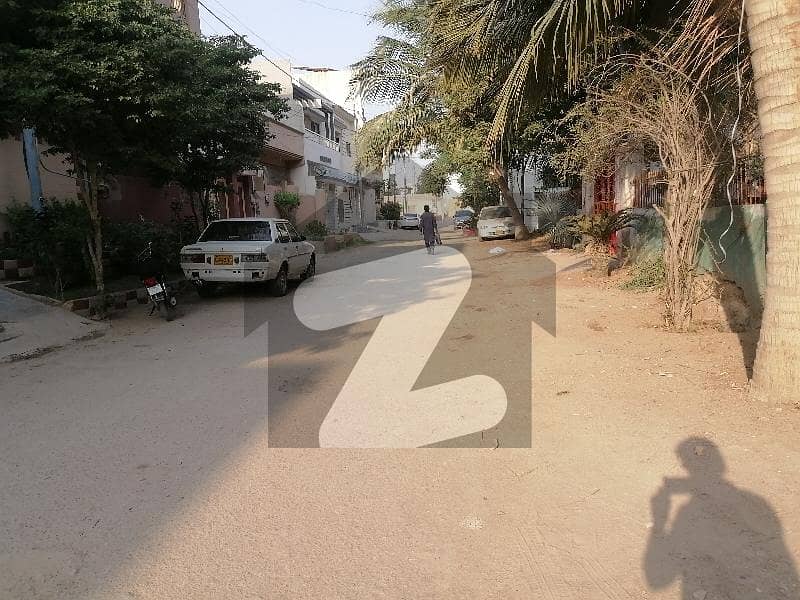 200 Square Yards House In Karachi Is Available For sale Gulshane