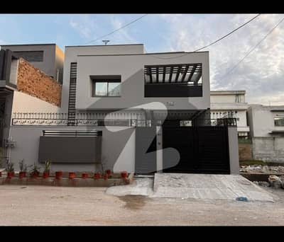 10 Marla 3 portion house for sale