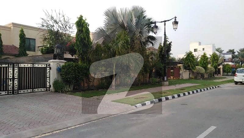 لیک سٹی ۔ سیکٹر ایم ۔ 2 لیک سٹی,رائیونڈ روڈ,لاہور میں 1 کنال رہائشی پلاٹ 3.5 کروڑ میں برائے فروخت۔