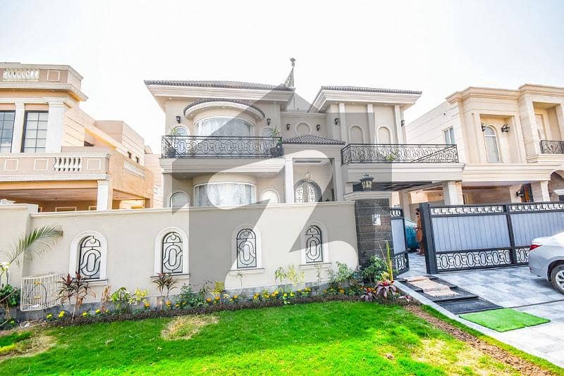 Full Luxury Modern House For Sale in DHA phase 6 Original Picture