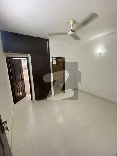 2nd Floor Studio Flat 2 Bedrooms Lounge Kitchen Muslim Commercial Leased Dha6 Sale