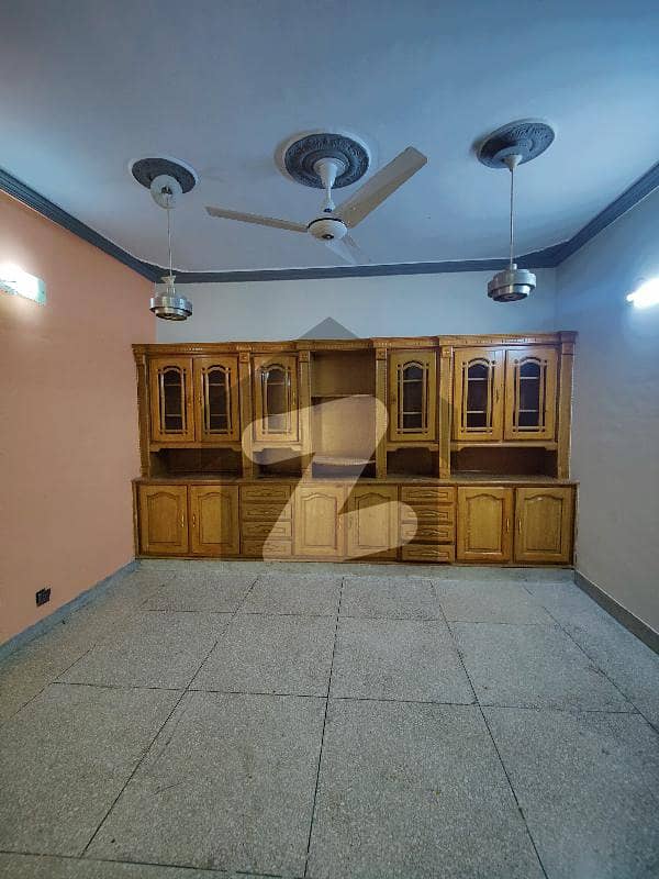 G-9/1 Ideal Location Full House Available For Rent G-9/1 Ideal Location Full House Available For Rent