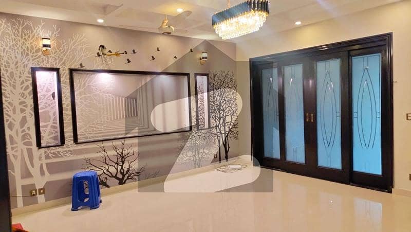 1 Kanal House In Lahore Is Available For sale