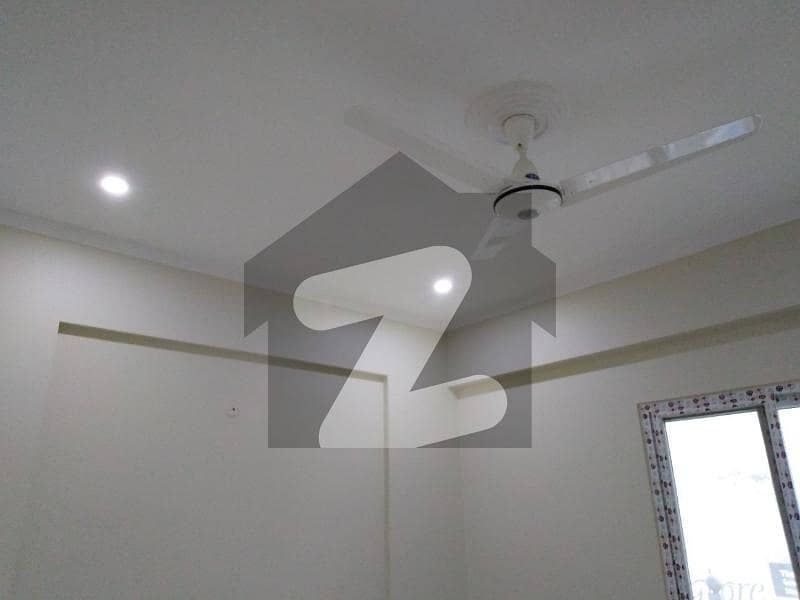 1350 Square Feet Flat In Only Rs. 12000000