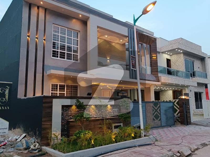 بحریہ ٹاؤن فیز 2 بحریہ ٹاؤن راولپنڈی,راولپنڈی میں 5 کمروں کا 10 مرلہ مکان 5.34 کروڑ میں برائے فروخت۔