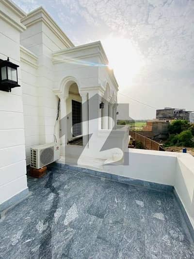 4 KANAL HOUSE IS AVAILABLE FOR RENT IN GULBERG 3