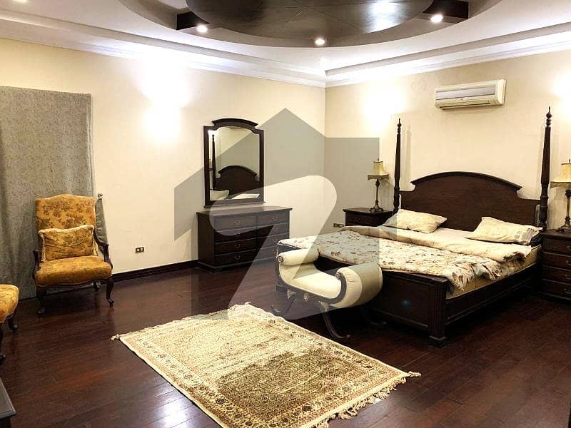 ڈی ایچ اے فیز 4 ڈیفنس (ڈی ایچ اے),لاہور میں 5 کمروں کا 1 کنال مکان 3.0 لاکھ میں کرایہ پر دستیاب ہے۔