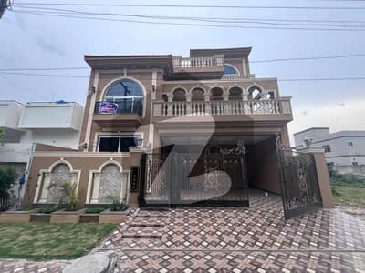 10 Marla Ideal Location House For Sale In D Block Jubilee Town Lahore