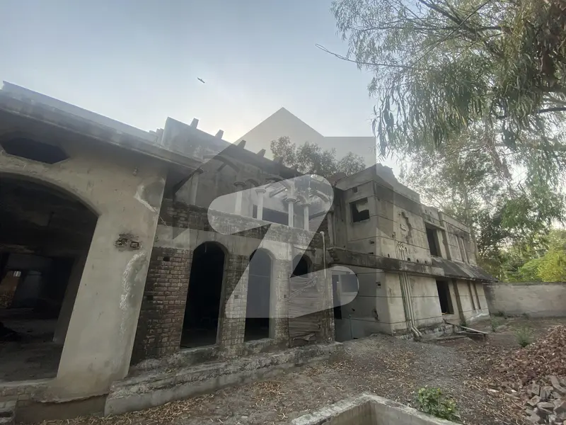 2.5 Kanal Corner Grey Structure House Available For Sale Model Town B Block