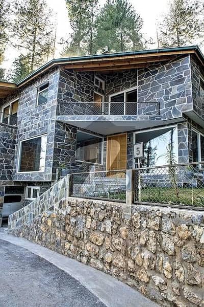 FULLY FURNISHED HOUSE AVAILABLE IN BHURBAN MURREE AVAILABLE ON DAILY WEELY - MONTHLY AND YEARLY BASIS