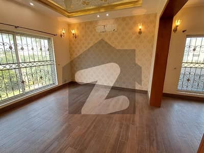 Prime DHA Phase 7 Rental: 1 Kanal House with Basement at 3 Lacs , 7 Bed House