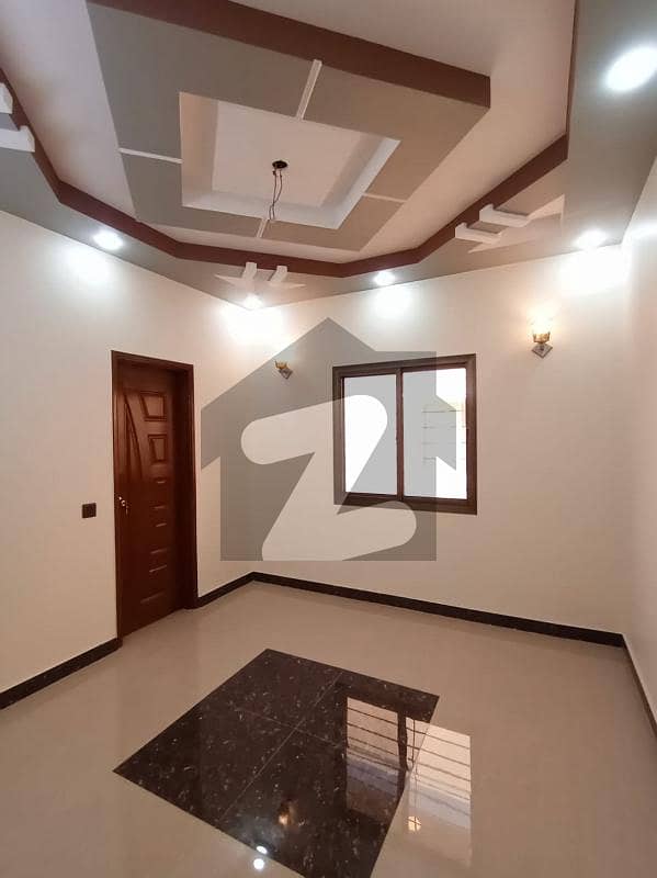 نیا ناظم آباد کراچی میں 5 کمروں کا 10 مرلہ مکان 4.35 کروڑ میں برائے فروخت۔