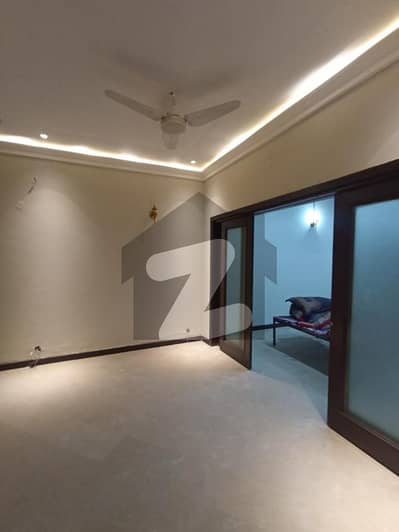 1 Kanal Full House Available For Rent In Main Cantt