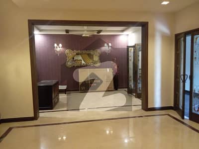 1 Kanal Upper Portion Available For Rent in DHA Phase 6 lahore
