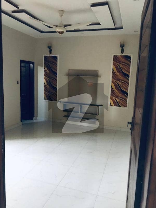 10 Marla Lower Portion For Rent In Wapda Town Lahore