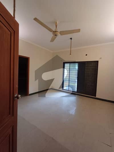 1 Kanal Double Storey House Available For Rent