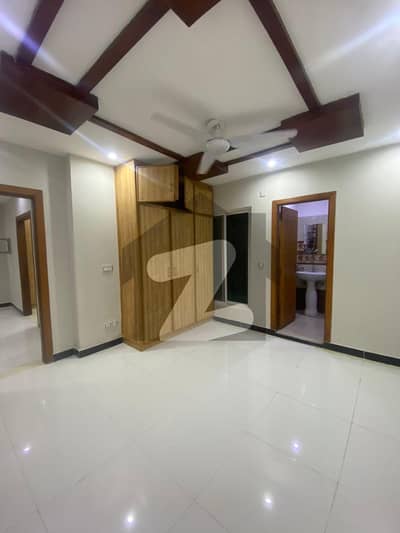 Three bed apartment for rent