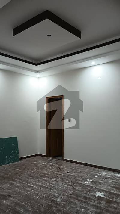 گلستانِِ جوہر ۔ بلاک 3 گلستانِ جوہر,کراچی میں 3 کمروں کا 10 مرلہ بالائی پورشن 72.0 ہزار میں کرایہ پر دستیاب ہے۔