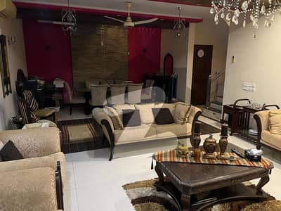 100 yards Very Well Maintained House For Sale In DHA Phase 8