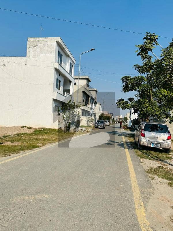 Diamond Block, 5_Marla Good Location Investor Rate Plot Is Available For Sale In Park View City Lahore