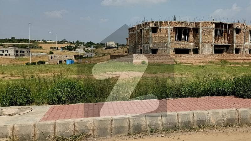 Open Transfer Residential Plot No. 1402 H available in Ali Block