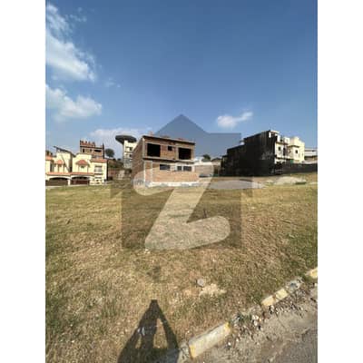 7 Marla Plot For Sale In Khalid Block, Bahria Town Phase 8.
