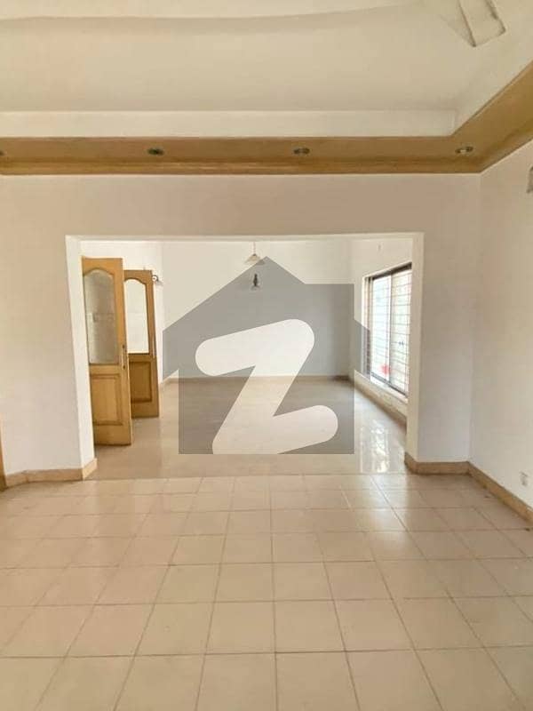 1 Kanal Full House With Basment Available For Sale In DHA Phase 3 Lahore