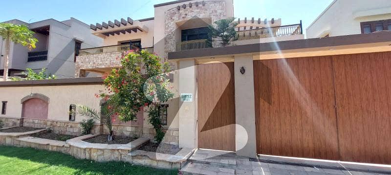 600 Sq Yards Artistic House With Basement Available For Rent