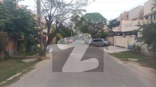 10 Marla 04 Bedroom house Available For rent In Askari 10 sector B Lahore Cantt