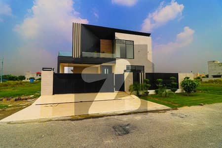 Stunning Owner-Built Double Unit House For Sale In DHA Phase 7