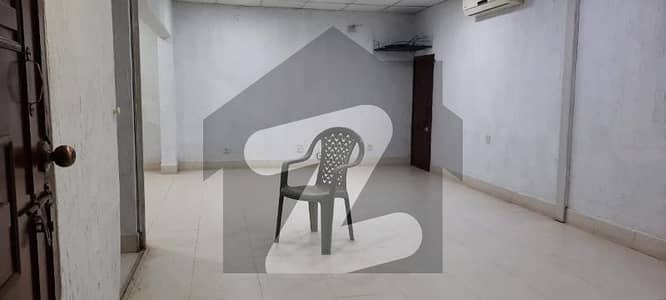 A 2520 Square Feet Lower Portion Is Up For Grabs In North Nazimabad Best For Commercial Use