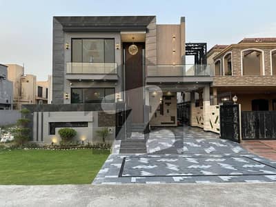 Original Pic 10 Marla Full Basement Ultra Modern House Hot Location In DHA Phase 6 Lahore